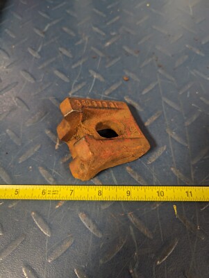 380870R1 Rim Wheel Wedge Clamp 706 806 756 1086 Other IH International #5U