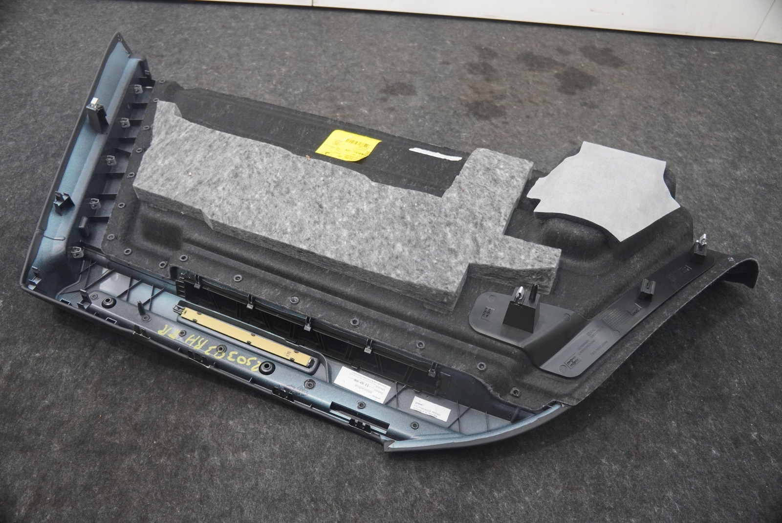Rear Right Side Trunk Luggage Compartment Trim Panel 4ML863880 Lamborghini Urus