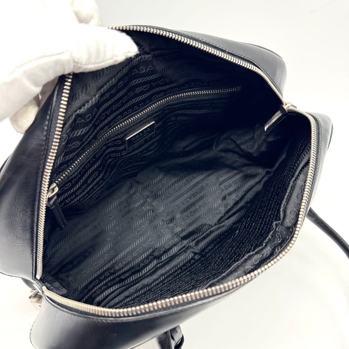 バッグ 00s old prada archive leather boston bag PRADA Archive 2000ss Boring Bag Leather Bowling Black Boston