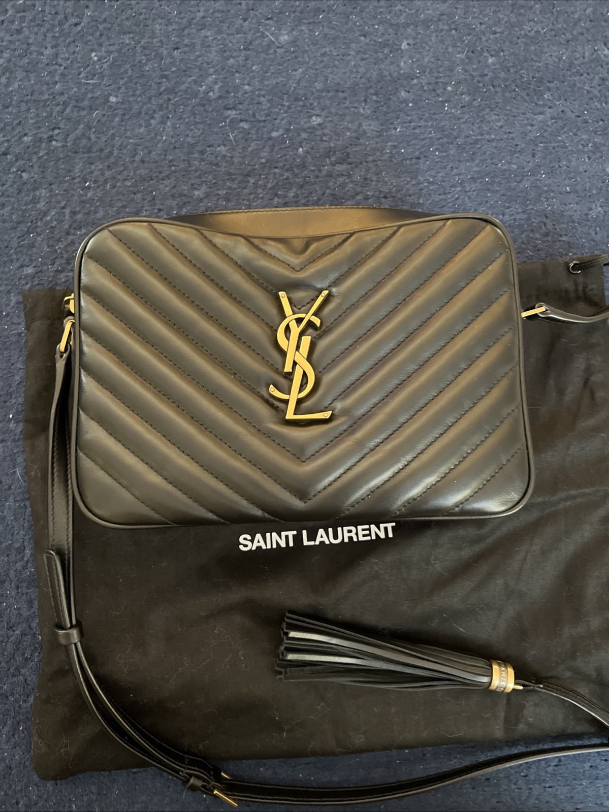 SAINT LAURENT Autentica Borsa YSL Camera Lou a tracolla in pelle nera