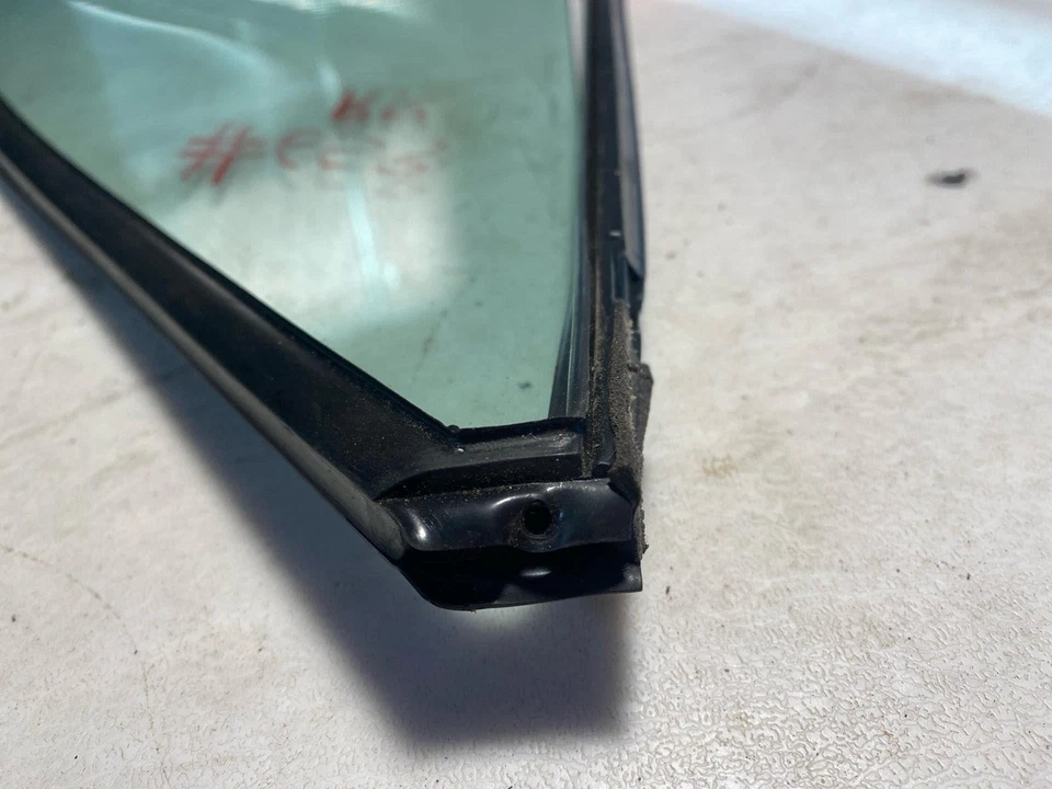 Ford Escort LX 1994-1999 ventilación trasera ventana de vidrio pasajero derecho vagón OEM Foto 4 de 4