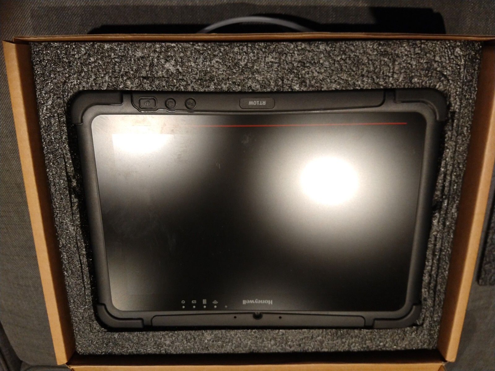 Tablette RT10W-L10-17C12S1E Honeywell 10 pouces Windows 10 Pro 128 Go WWAN