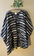 Jolt Cape Medium Gray White Black Striped Faux Bone Closure Pockets Poncho Wool