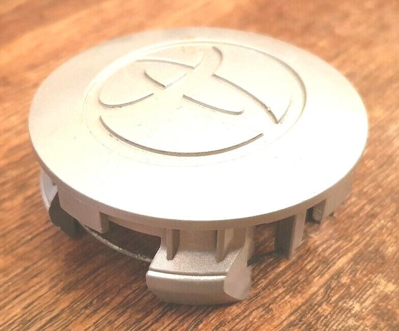 Toyota Alloy wheel center cap Hub x1 Genuine 4260342080 63mm used