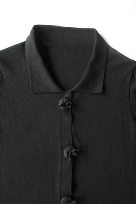 Zarter Nobel-Pulli RIANI Gr 38 100% Merinowolle schwarz Kragen spezielle Knöpfe