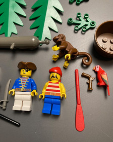 Vintage Lego 6260 Shipwreck Island, Pirates 100% build complete no box or instru