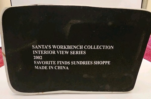 Santa's Workbench Favorite Finds Sundries Shoppe Original Box Missing Lamp - Picture 7 of 9