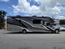 2022 Thor Magnitude SV34 Super C Motorhome On The Ford F-550 4x4 L 6.7L Diesel