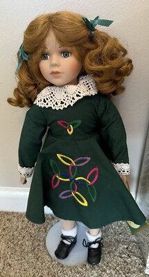 Vintage Alberon Doll Shamrock Collection Grainne NOS with Original Box 15 