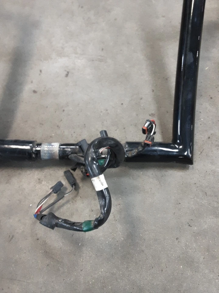 Harley Davidson Road Glide CVO 2021 21 manillar control izquierdo derecho empuñaduras térmicas Foto 2 de 4