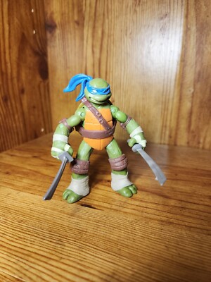 2012 Viacom TMNT Teenage Mutant Ninja Turtles LEONARDO 4.5'' with 2 Swords 