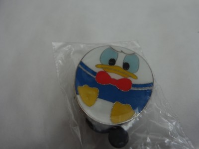DISNEY 2014 - HIDDEN MICKEY EASTER EGG SERIES - DONALD DUCK PIN BADGE