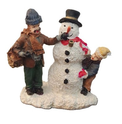 O'WELL CHRISTMAS VILLAGE ACCESSORIES - MAN & BOY MAKING A SNOWMAN