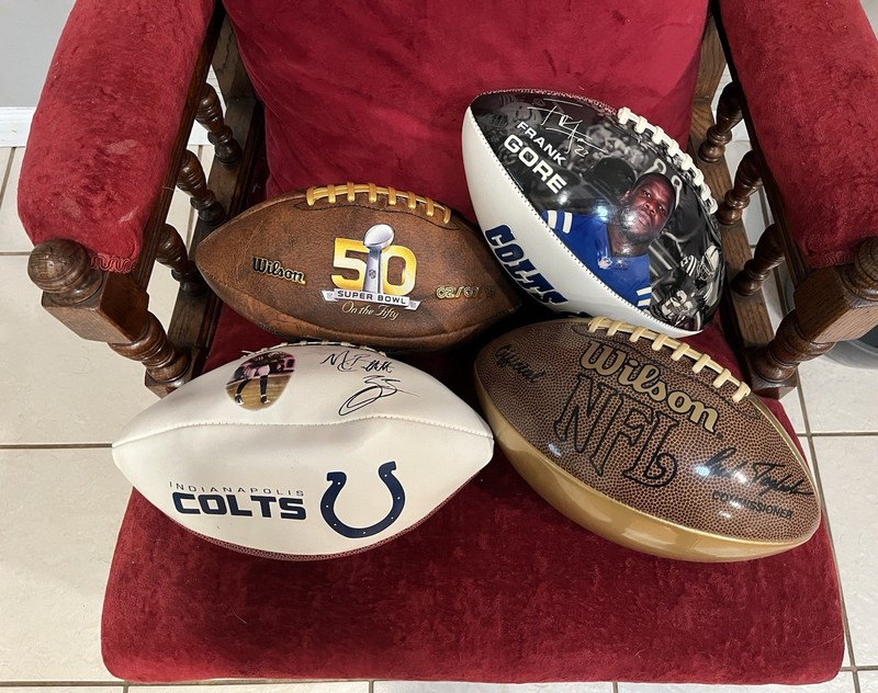 Indianapolis Colts NFL Football Lot RB Frank Gore - Not Tested For Inflation.￼