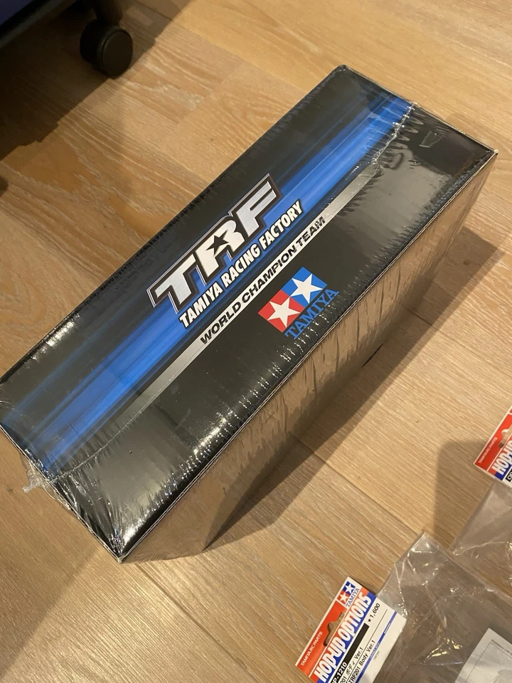 Tamiya 42167 TRF201 NIB New In Box Sealed Shrinkwrapped TRF - Bild 3 von 4