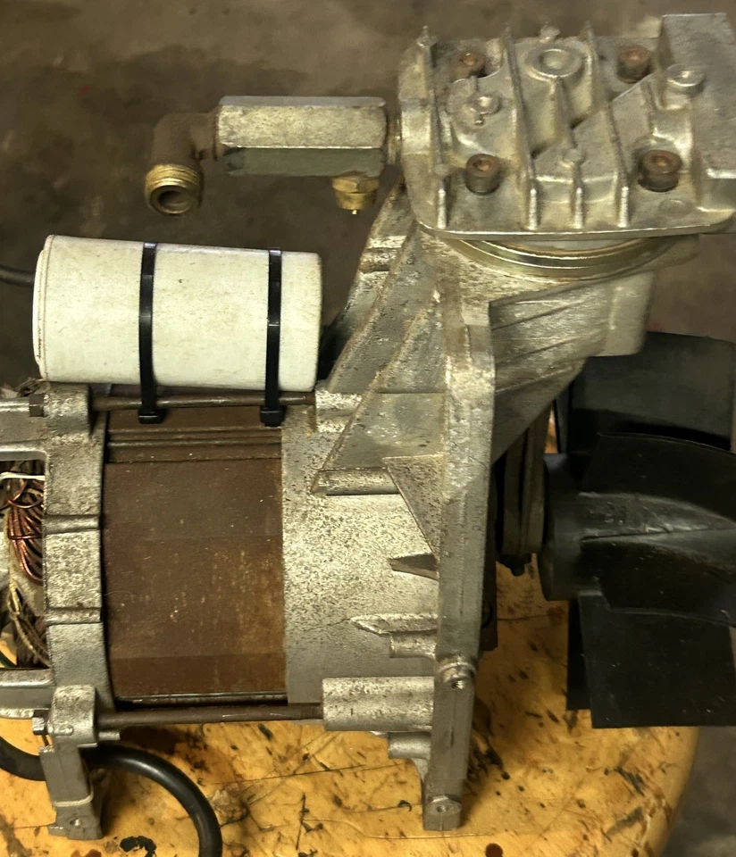 Электродвигатель HJ3001, HJ3002 для компрессора Campbell Hausfeld 15 галлонов изготовитель оборудования - Изображение 2 из 4