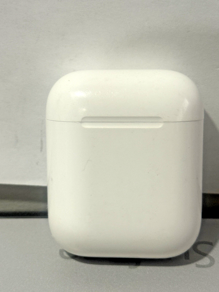 Apple AirPods 2.ª Gen. con estuche de carga – Probados auténticos – Grado B 4