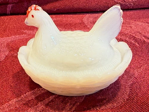 Vintage Milk Glass Hen on Nest Salt Dip Dish Red Comb Small 2.5”