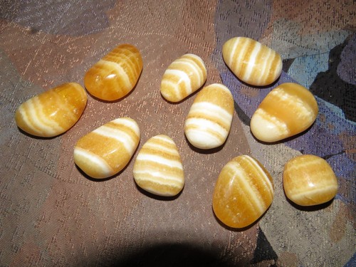 Bärbel Klaus Drexel 10 Edel Trommel Steine Streifen Orangencalcit 300g gelb weiß Bärbel Klaus Drexel 10 Edel Trommel Steine Streifen Orangencalcit 300g gelb weiß