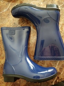raana rain boot