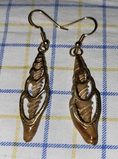 Vtg 14K Gold Plated Shell Dangle Earrings