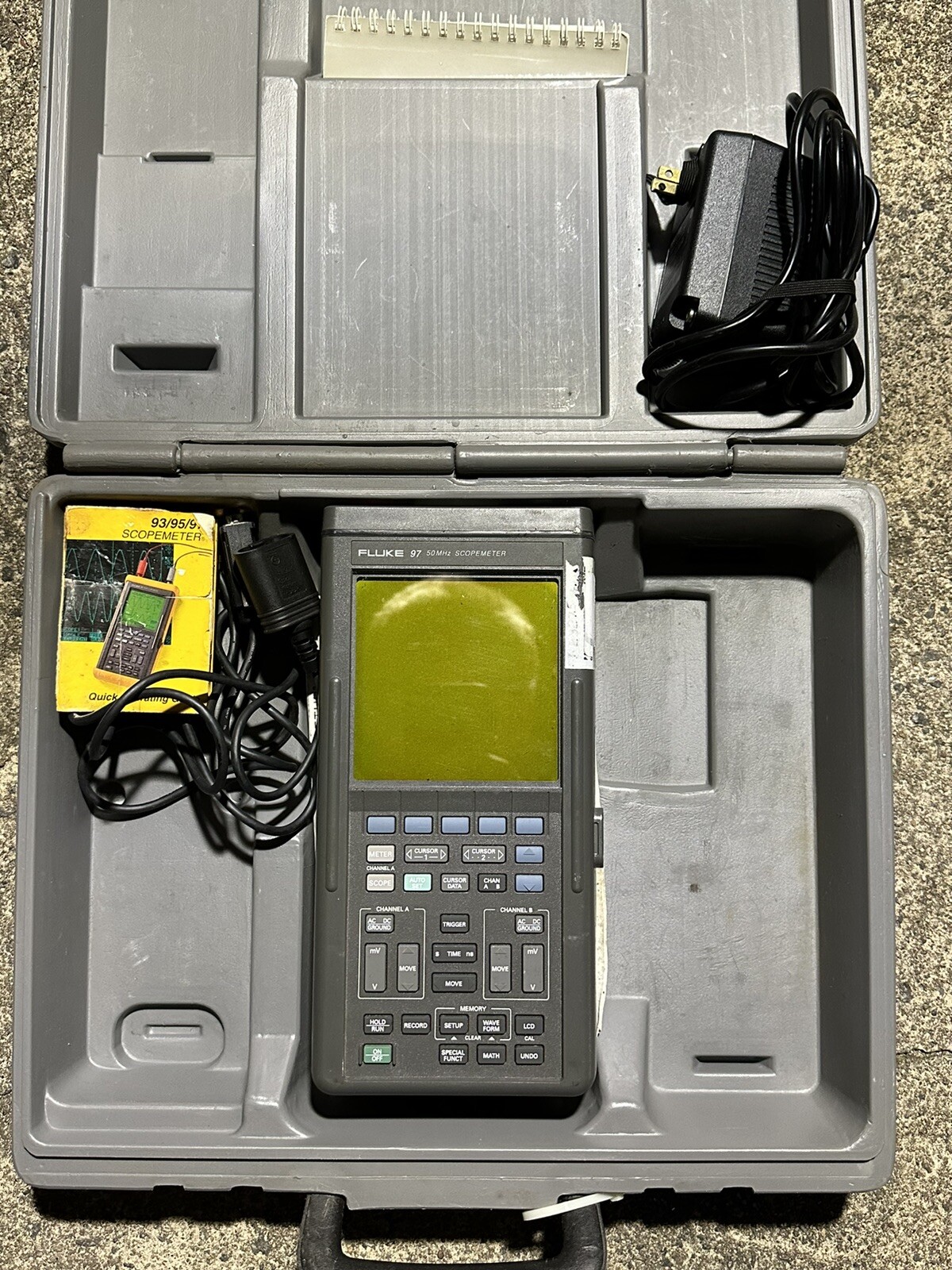 Fluke 97 Auto Scopemeter Dual Trace 50 MHz Handheld Oscilloscope