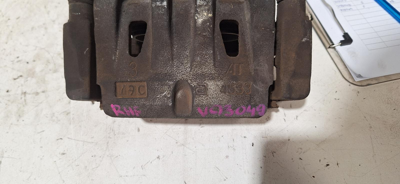 Toyota Kluger Right Front Caliper GSU40 05/2007-02/2014 - thumbnail 7