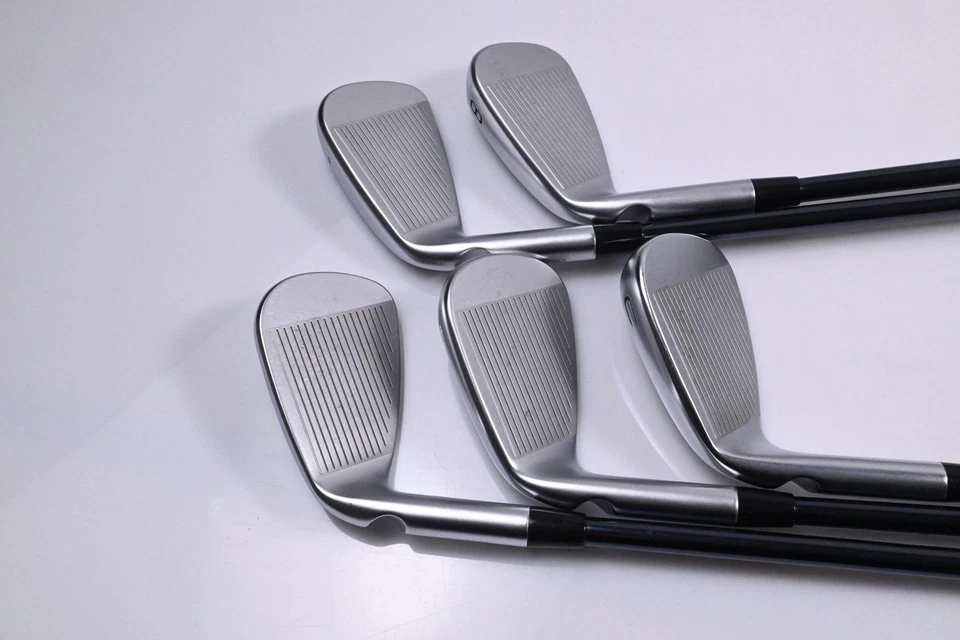 Ping i530 Irons / 7-PW+GW / Black Dot / Senior Flex UST Mamiya Recoil Dart 65 - Image 3 of 4