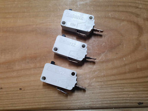 3 x Mikrowelle Mikroschalter Schalter Elektronisches Gerät Tür Teile Teil