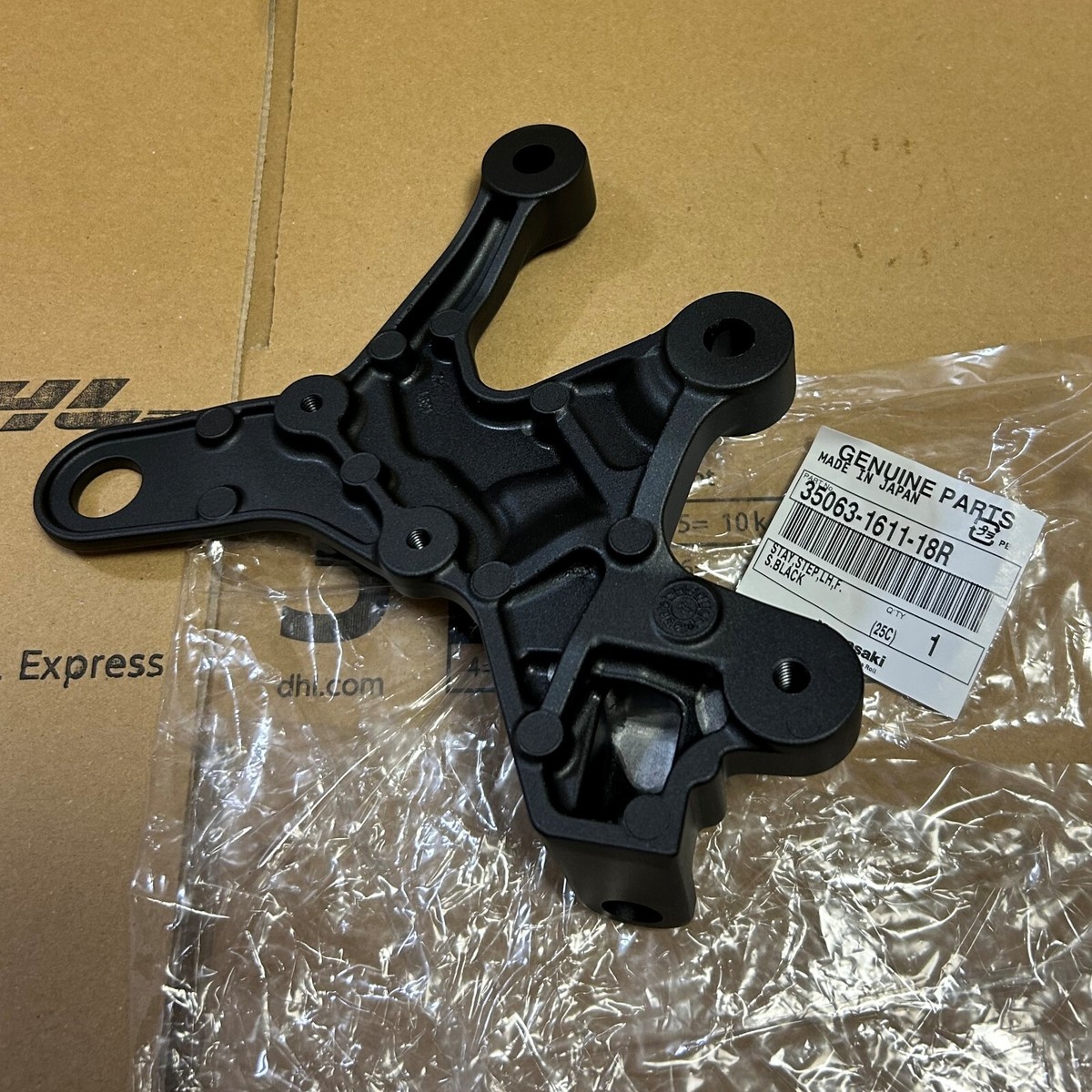 NEW】Kawasaki Genuine Stay,Step,LH,F.S.Black 35063-1391-18R