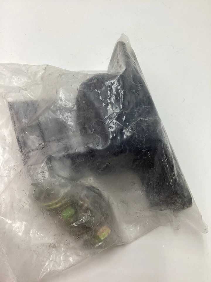 Transmission Mount SUM-7731108 Black GM Chevy Polyurethane  Steel Gray - Image 3 of 4