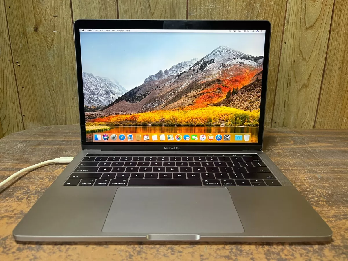 Apple MacBook Pro 13 Laptop - 3.5 GHz i7 - 2017 TOUCH BAR 16GB 1TB SSD NICE