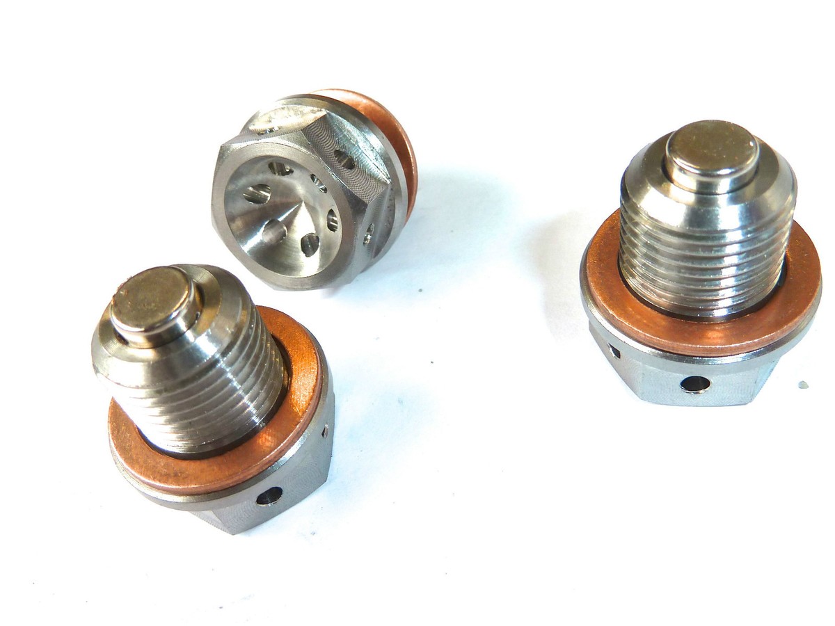 Suzuki GSXR1000 K1-L9 2001-2025 TITANIUM OIL SUMP PLUG BOLT
