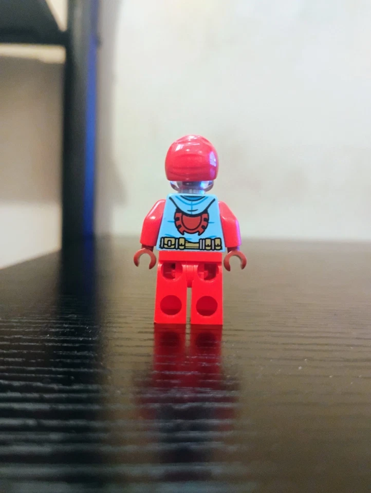 LEGO Peter Parker Minifigura Ataque a la Guarida de Araña 76175 ~ Capucha de Spider-Man Foto 3 de 4