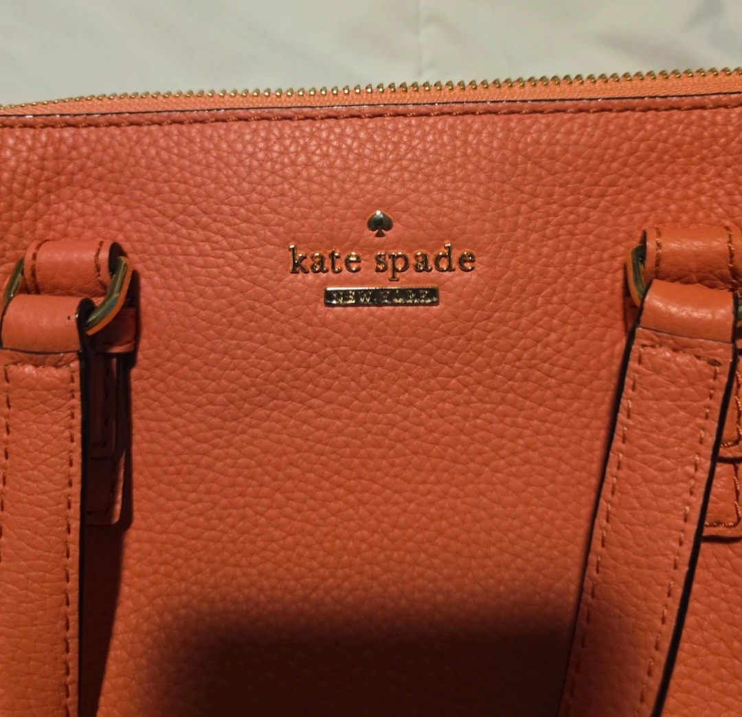 Kate Spade New York Coral Pebbled Tote Zip Top Gold Hardware Inner Pockets
