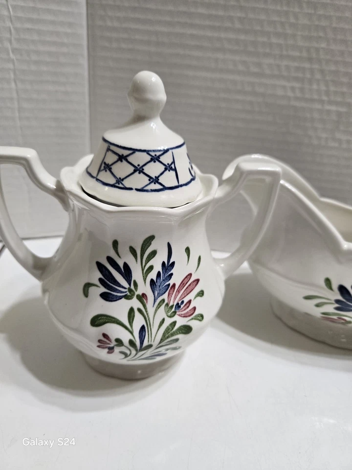 Johnson Brothers провинциальный железный камень цветочный дизайн соус лодка, сахар и... - Изображение 3 из 4