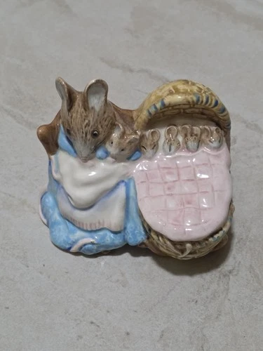 Royal Albert Beatrix Potter "Hunka Munka" 1989 Momma And 5 Babies