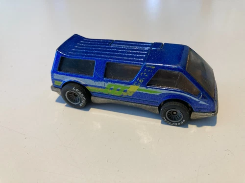 Hot Wheels Rare Vintage Chase Real Rider Van Blue Door