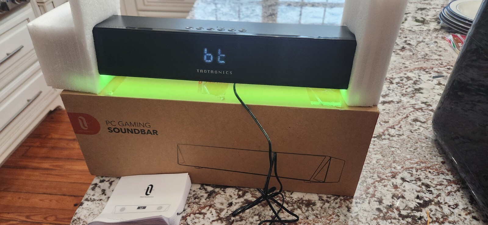 Soundbar Taotronics PC Gaming Soundbar TT SK027 New Open Box.-image