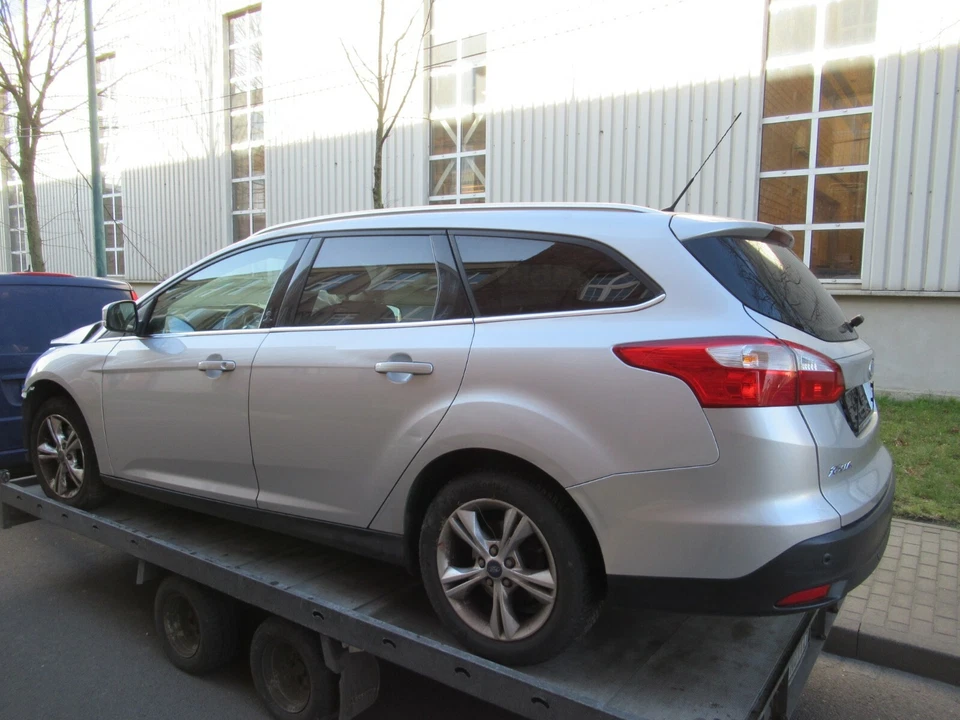 Centralina porta Ford Focus III Turnier centralina porta posteriore R/L anno 2012 (260) - Immagine 4 di 4