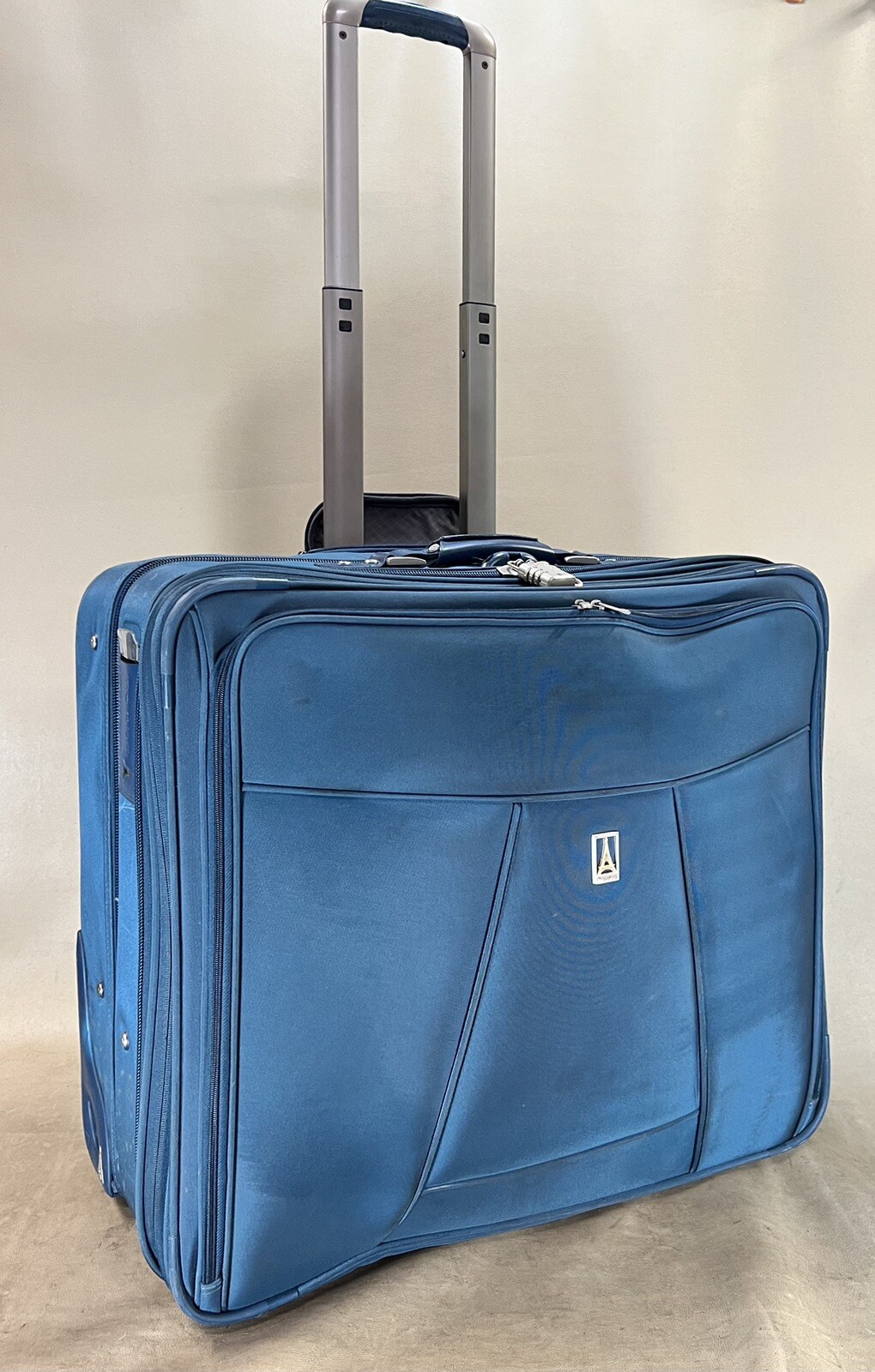 Travelpro Crew 6 Teal Blue Expandable 