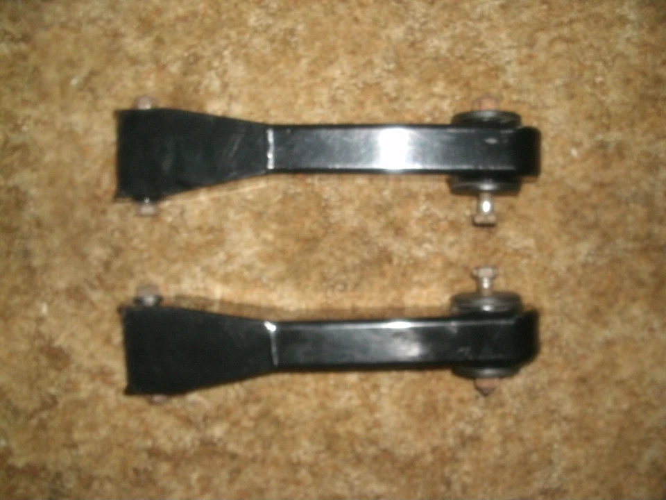 Brazos de control superiores Hotchkiss para Chevelle El Camino Malibu Monty 1973-77  Foto 3 de 3