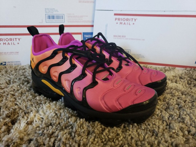 Nike Vapormax Flyknit 3 Pink CT1274-600 | SneakerNews.com