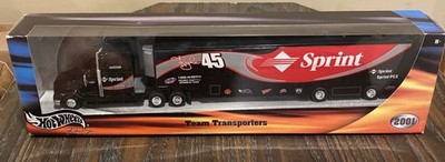 Kyle Petty #45 Hot Wheels Racing #50403 Team Transporters Sprint 2001 Orig Box