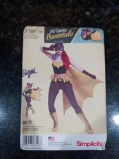 New Simplicity Pattern 8197R5 Size: 14-22 Batgirl Costume