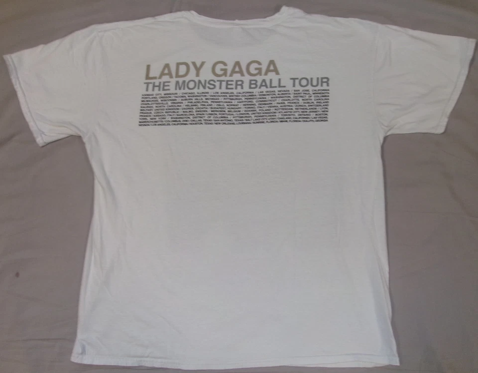 LADY GAGA T SHIRT XL 2009 MONSTER BALL TOUR ~ DANCE IN THE DARK ~ CITIES ON BACK - Image 4 of 4