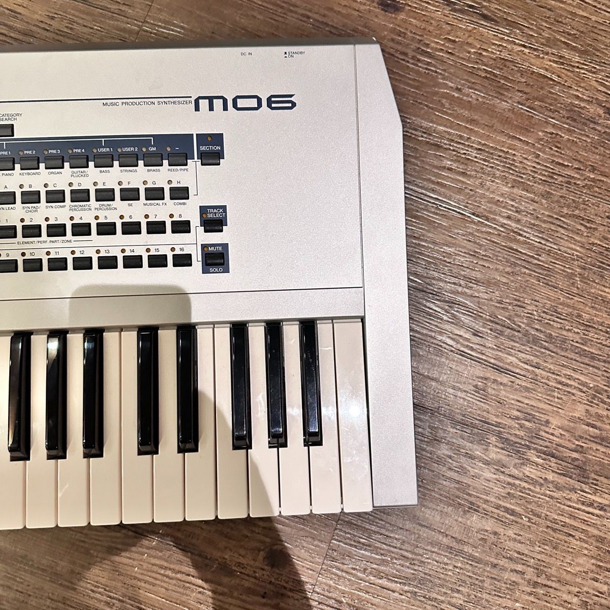 送料無料 完動美品 シンセサイザー YAMAHA MO6 Yamaha MO6 61-Key Synthesizer Workstation MOTIF ES Engine | eBay