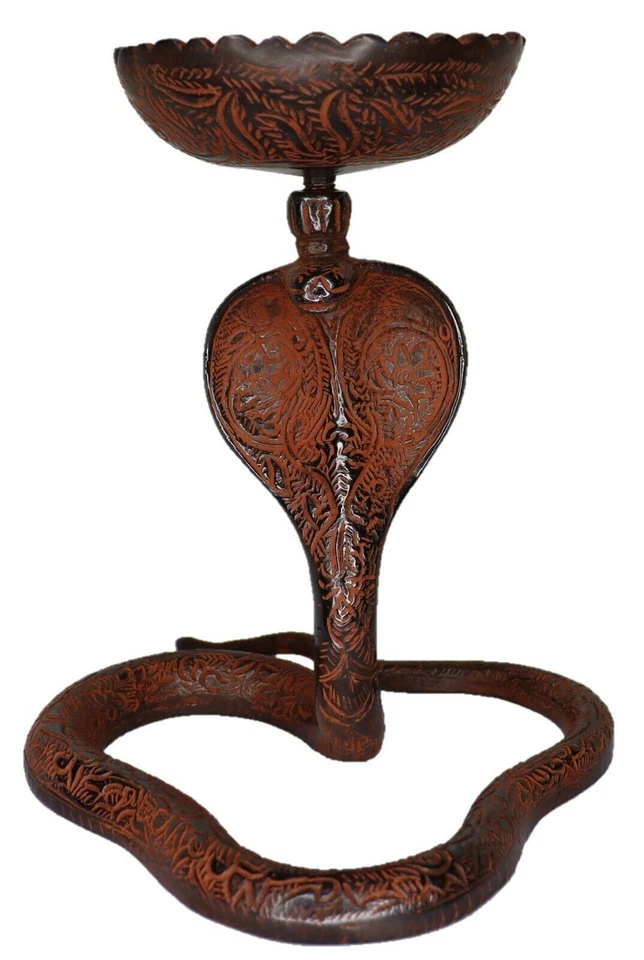 Estatuilla de latón hecha a mano estilo antiguo con forma de serpiente cobra Foto 4 de 4