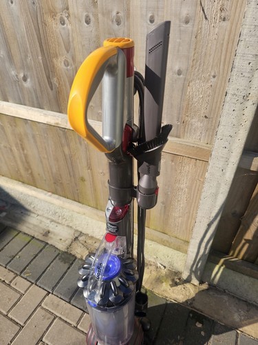Dyson Ball Animal 2 UP24 Upright Vacuum Cleaner Corded 700W Bagless Lightweight - Picture 2 of 9