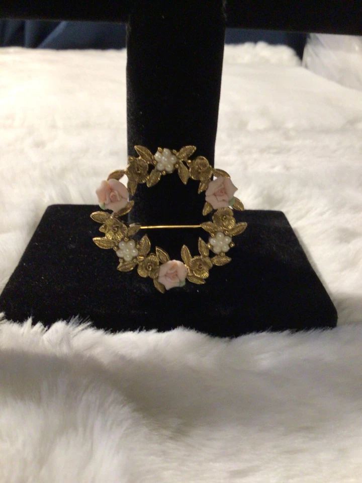 Broche prendedor marca joyería nupcial porcelana rosa corona perla Foto 4 de 4